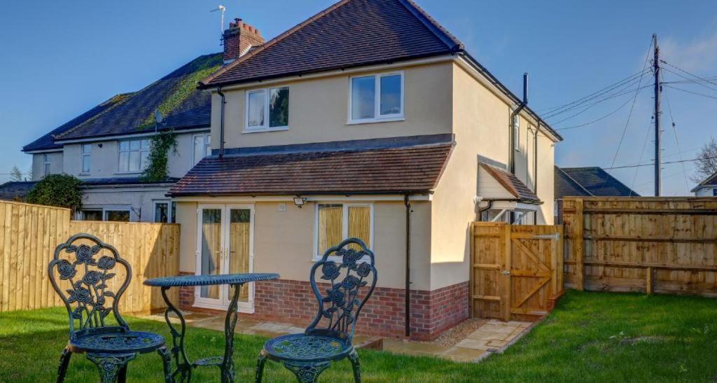 Apartment Didcot- Private Flat With Garden & Parking 04